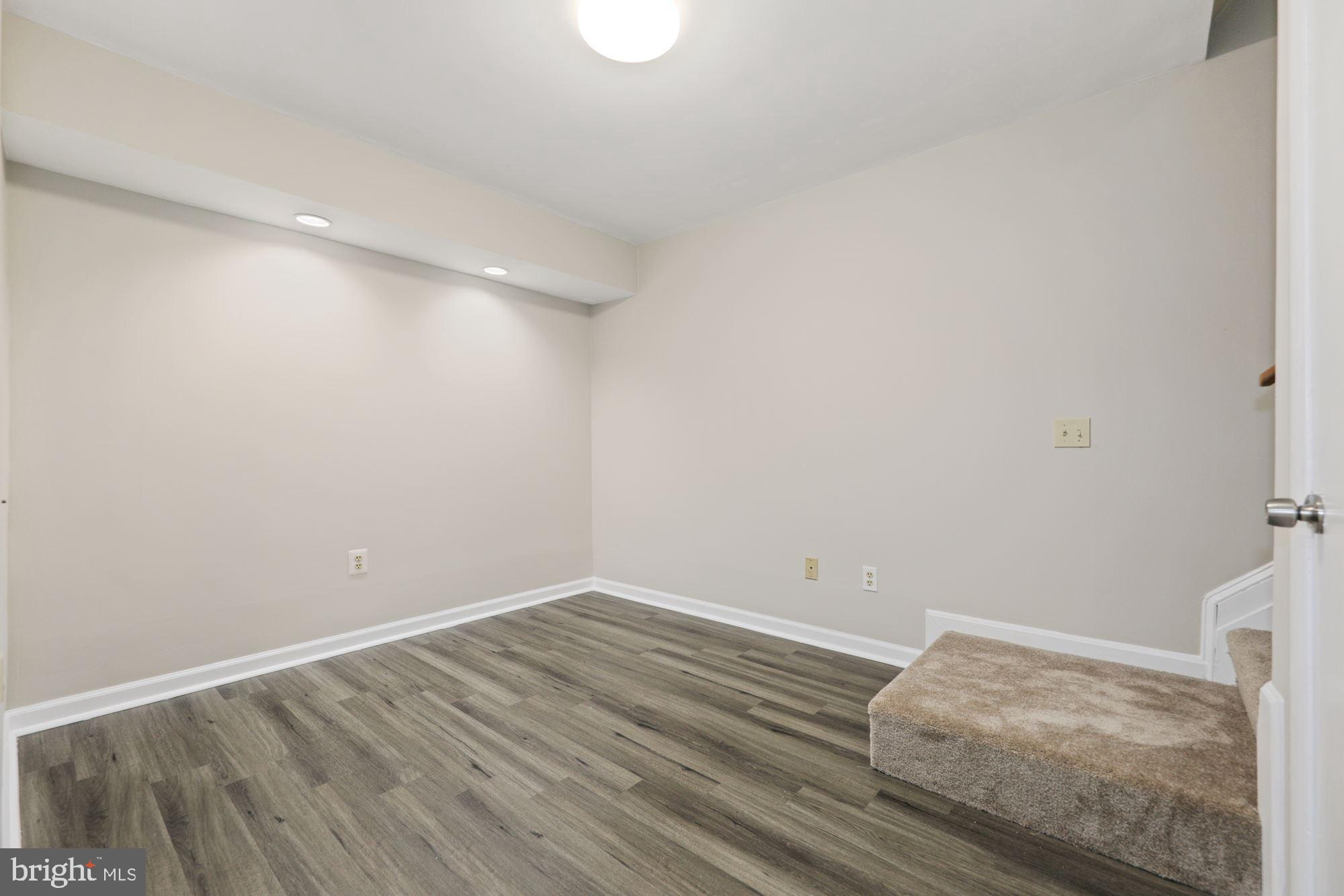 19 Long Green Court Silver Spring, MD 20906 - Photo 9 of 30 Gallery Image 9