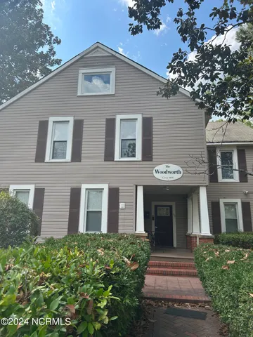 $1,000 | 180 North Bennett Street, Unit 5, Southern Pines, NC 28387