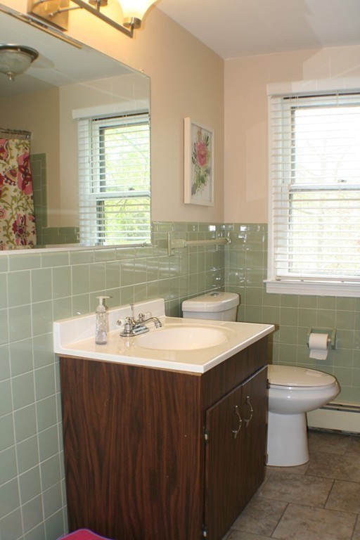 2 Pioneer Road Holden, MA 01520 - Photo 19 of 29 Gallery Image 19