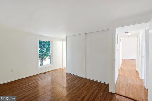 $659,900 | 1257 Magnolia Lane, Herndon, VA 20170