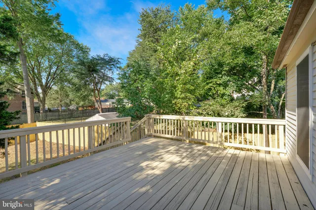 $659,900 | 1257 Magnolia Lane, Herndon, VA 20170