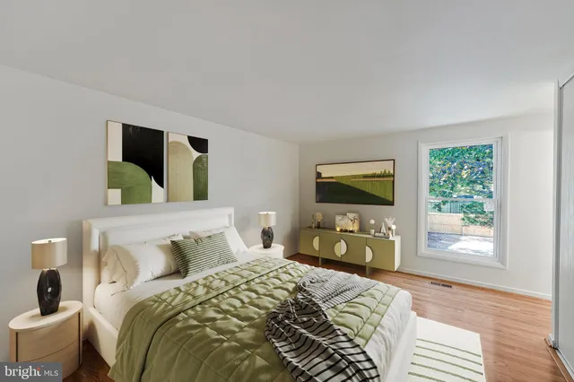 $659,900 | 1257 Magnolia Lane, Herndon, VA 20170