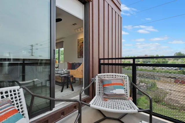 $2,050 | 510 All Saints Street, Unit 302, Tallahassee, FL 32301