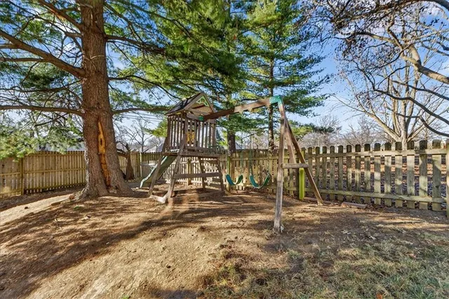 $425,000 | 13001 West 78th Terrace, Shawnee, KS 66216