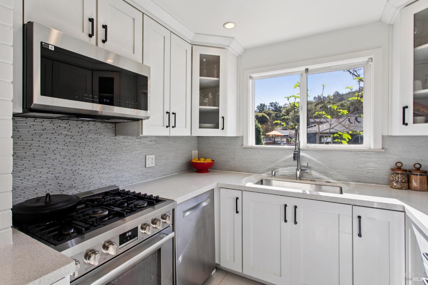 253 Irwin Street San Rafael, CA 94901 - Photo 13 of 57