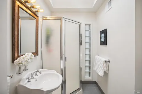 $1,250,000 | 253 Irwin Street, San Rafael, CA 94901