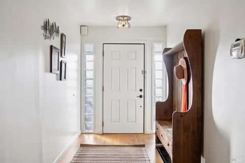 $1,250,000 | 253 Irwin Street, San Rafael, CA 94901