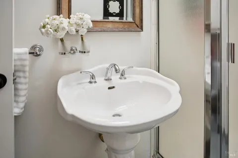 $1,250,000 | 253 Irwin Street, San Rafael, CA 94901