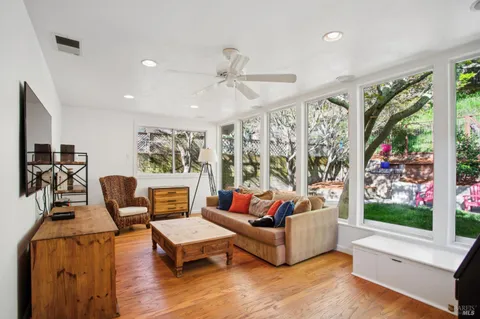 $1,250,000 | 253 Irwin Street, San Rafael, CA 94901