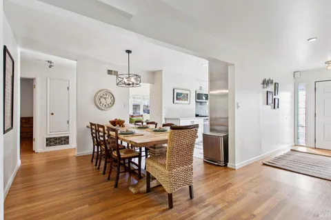 $1,250,000 | 253 Irwin Street, San Rafael, CA 94901