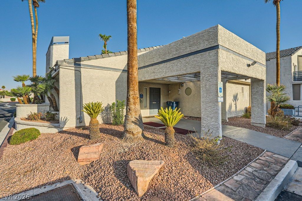 6250 West Flamingo Road, Unit 110 Las Vegas, NV 89103 - Photo 23 of 25 Clubhouse