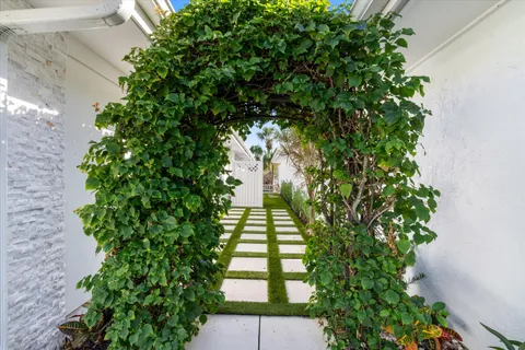 $3,495,000 | 17036 Bay Street, Jupiter, FL 33477