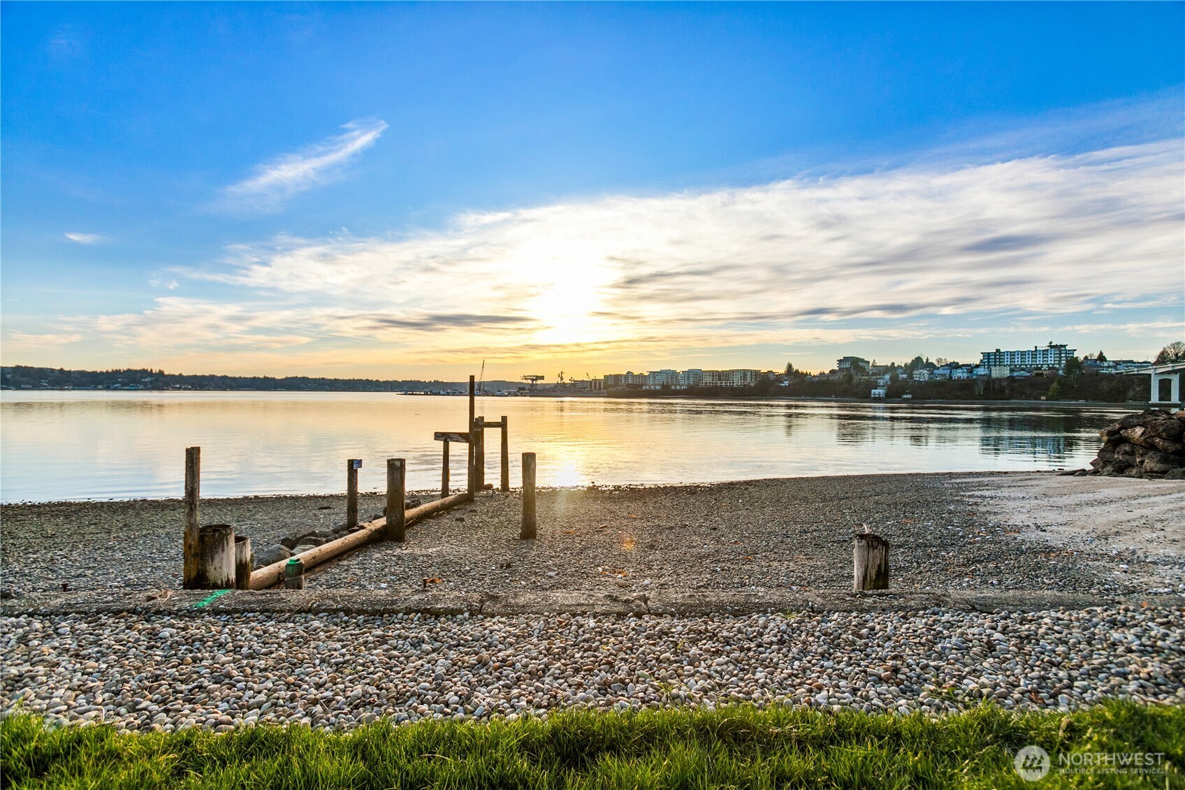 219 Shore Drive Bremerton, WA 98310 - Photo 19 of 25