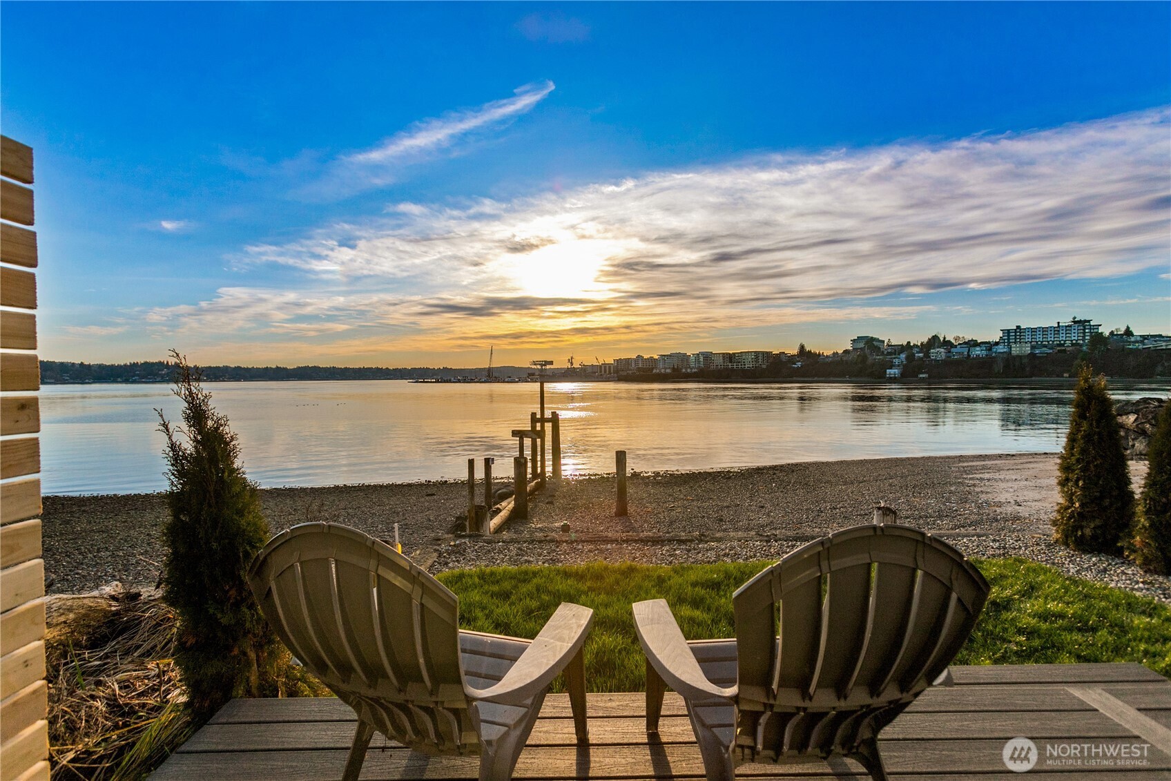 219 Shore Drive Bremerton, WA 98310 - Photo 2 of 25