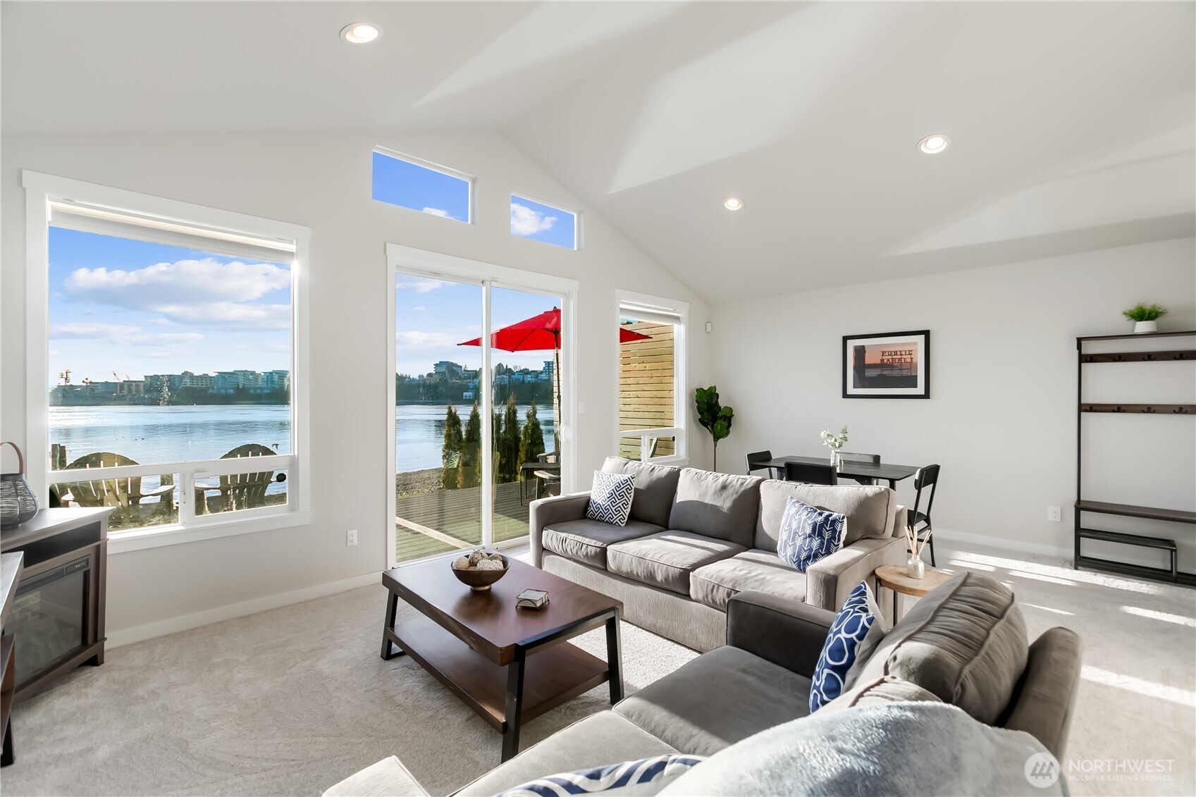 219 Shore Drive Bremerton, WA 98310 - Photo 9 of 25