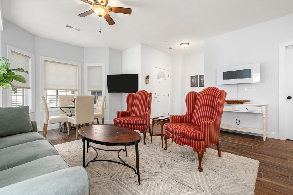 17 Hamel Way, Unit 17 Haverhill, MA 01835 - Photo 3 of 38