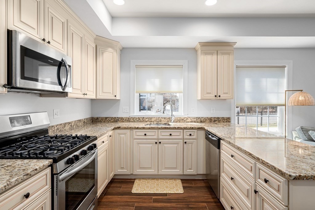 17 Hamel Way, Unit 17 Haverhill, MA 01835 - Photo 7 of 38