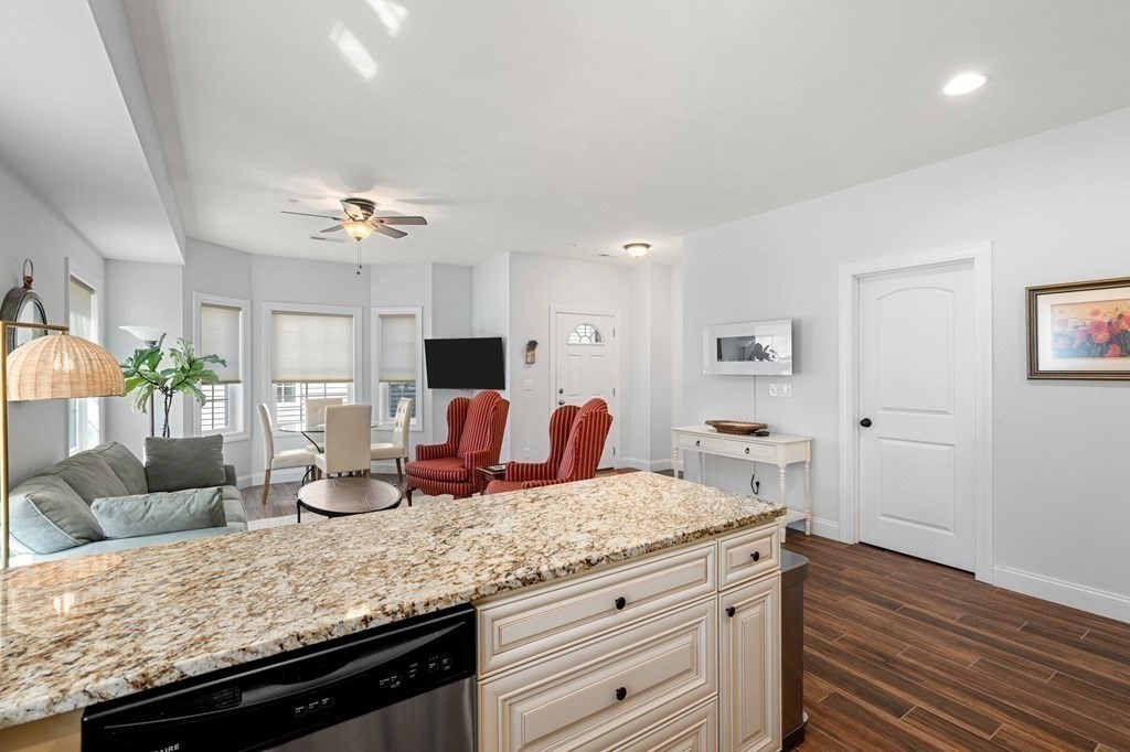 17 Hamel Way, Unit 17 Haverhill, MA 01835 - Photo 8 of 38