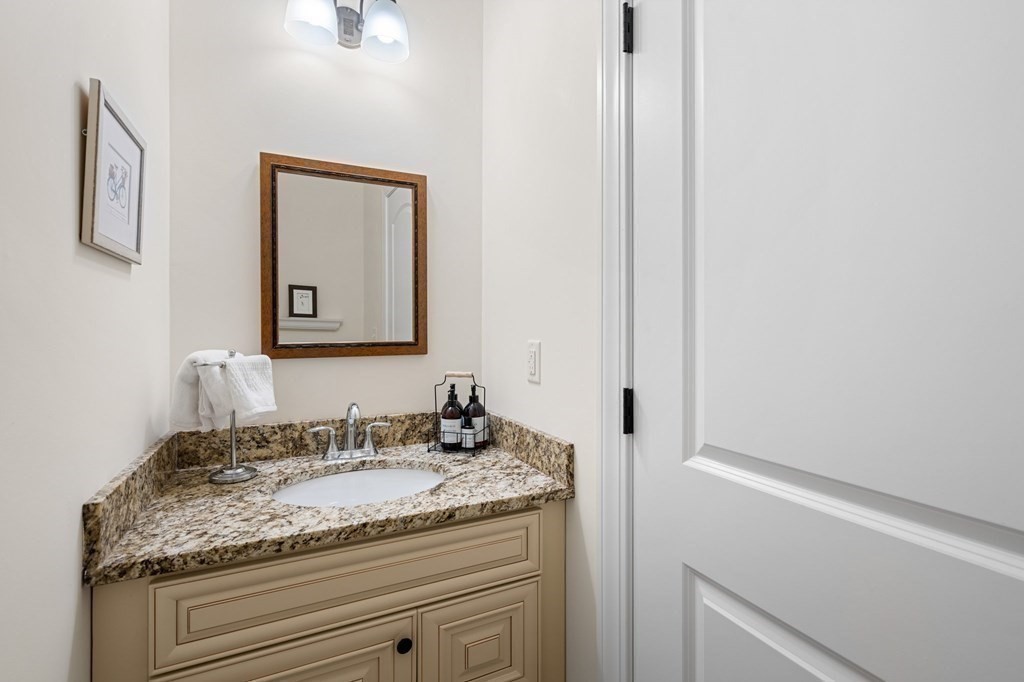 17 Hamel Way, Unit 17 Haverhill, MA 01835 - Photo 9 of 38