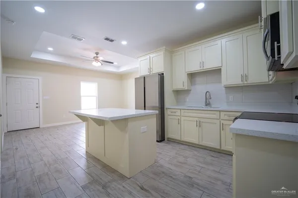 $1,300 | 3086 Briggs Road, Unit B, Weslaco, TX 78596