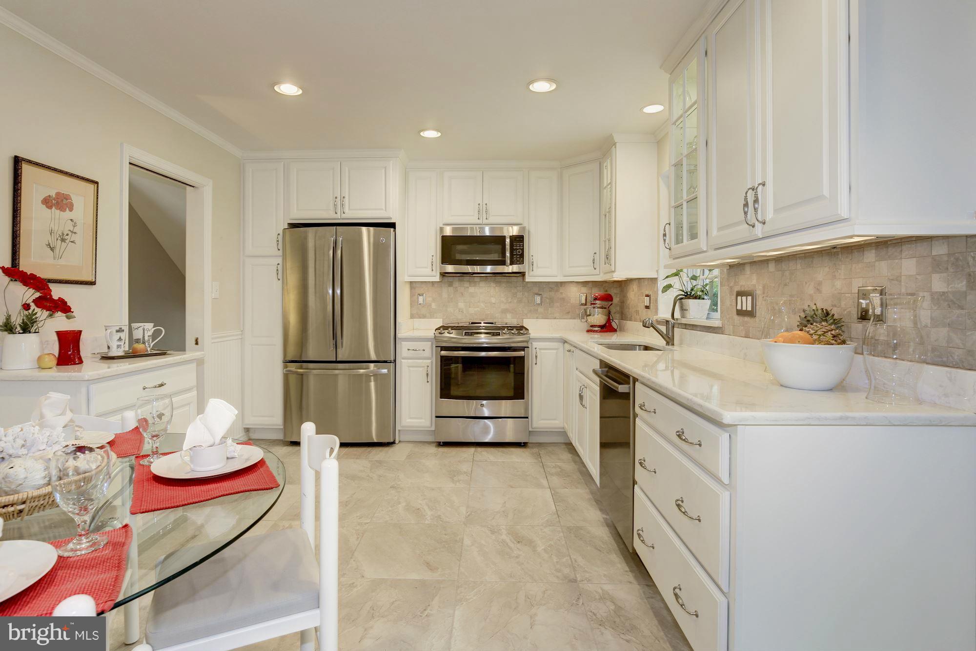5600 Lamar Road Bethesda, MD 20816 - Photo 9 of 30 Kitchen