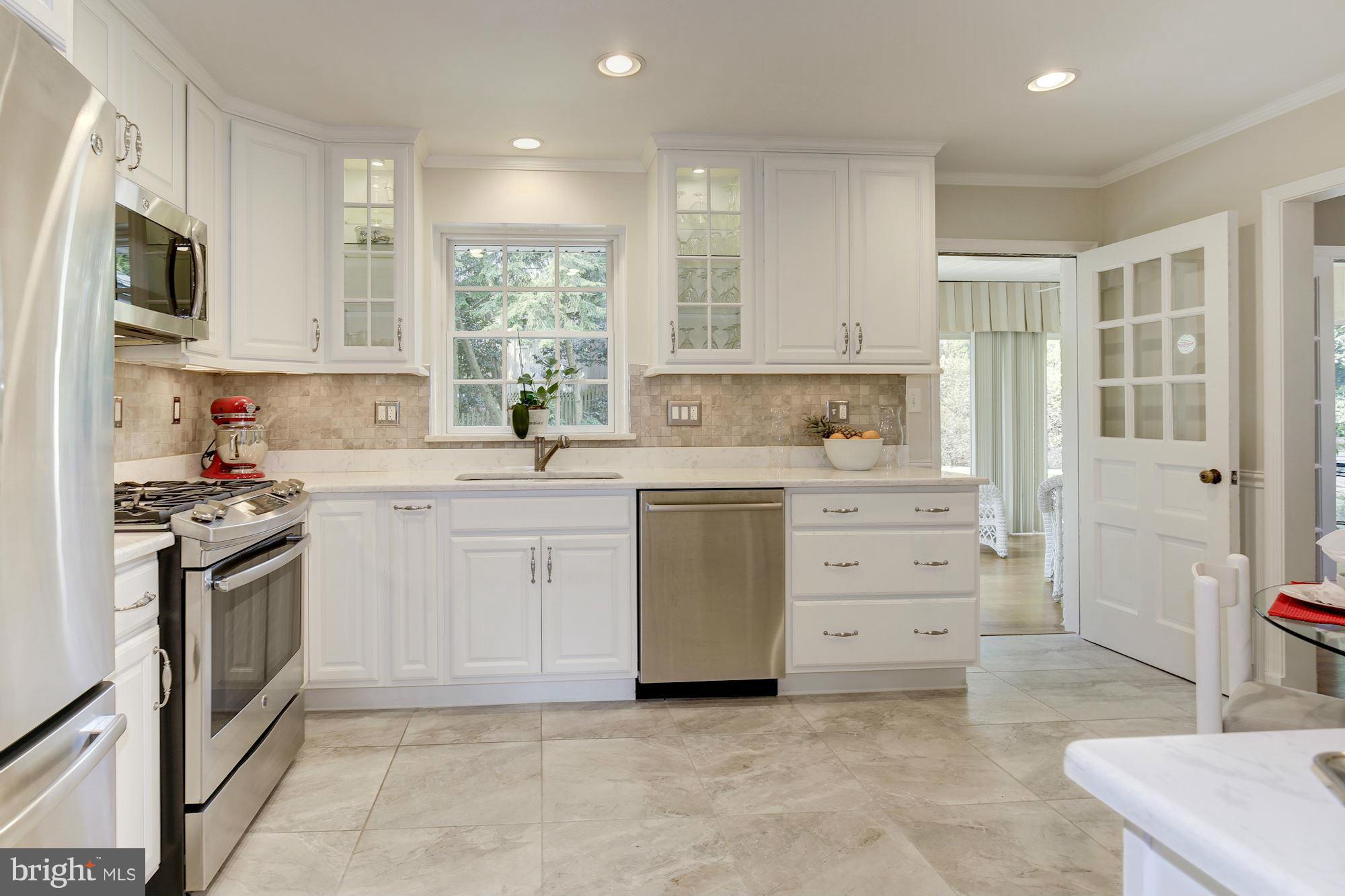 5600 Lamar Road Bethesda, MD 20816 - Photo 10 of 30 Kitchen