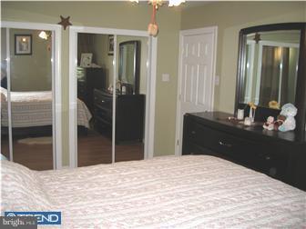 10611 Lockart Road Philadelphia, PA 19116 - Photo 8 of 12 Gallery Image 8