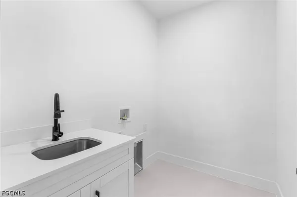 $3,320 | 417 Southwest 23rd Terrace, Cape Coral, FL 33991