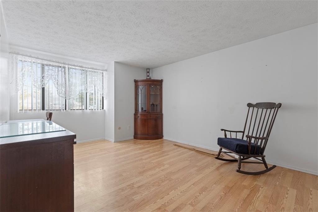 325 Ridge Point Circle, Unit 21 Bridgeville, PA 15017 - Photo 16 of 24 Gallery Image 16