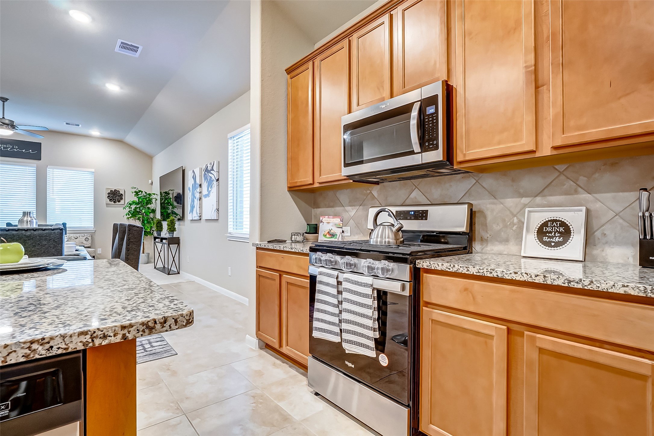18819 Brookside Rdg Lane Manvel, TX 77578 - Photo 10 of 36