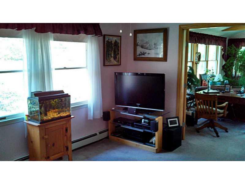 321 Mountain Road Woolwich, ME 04579 - Photo 11 of 35 Den/Family/Great Room.