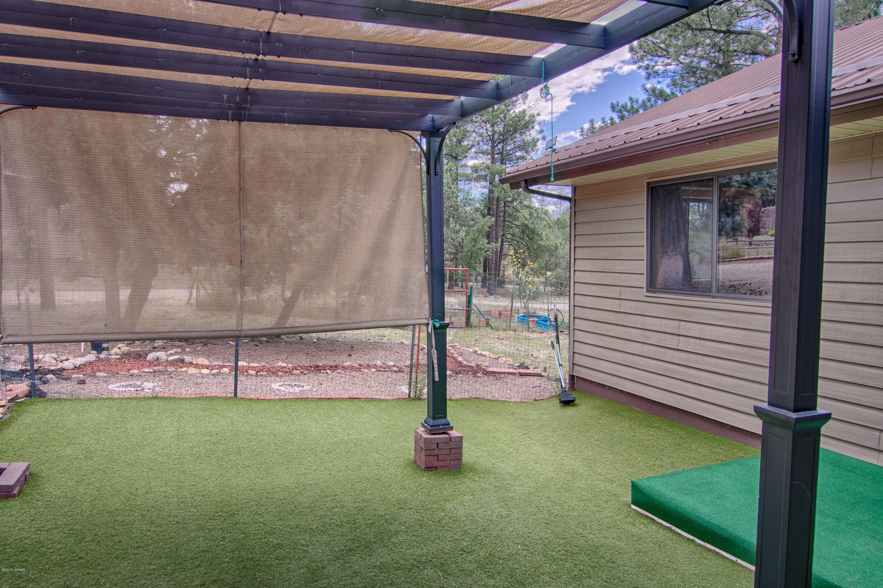 1521 Cardinal Lane Show Low, AZ 85901 - Photo 33 of 64