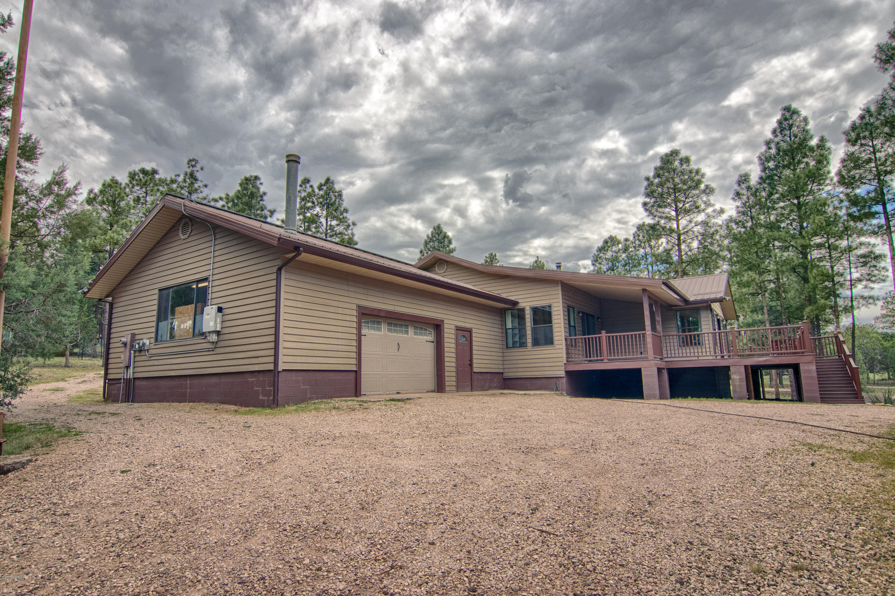 1521 Cardinal Lane Show Low, AZ 85901 - Photo 34 of 64