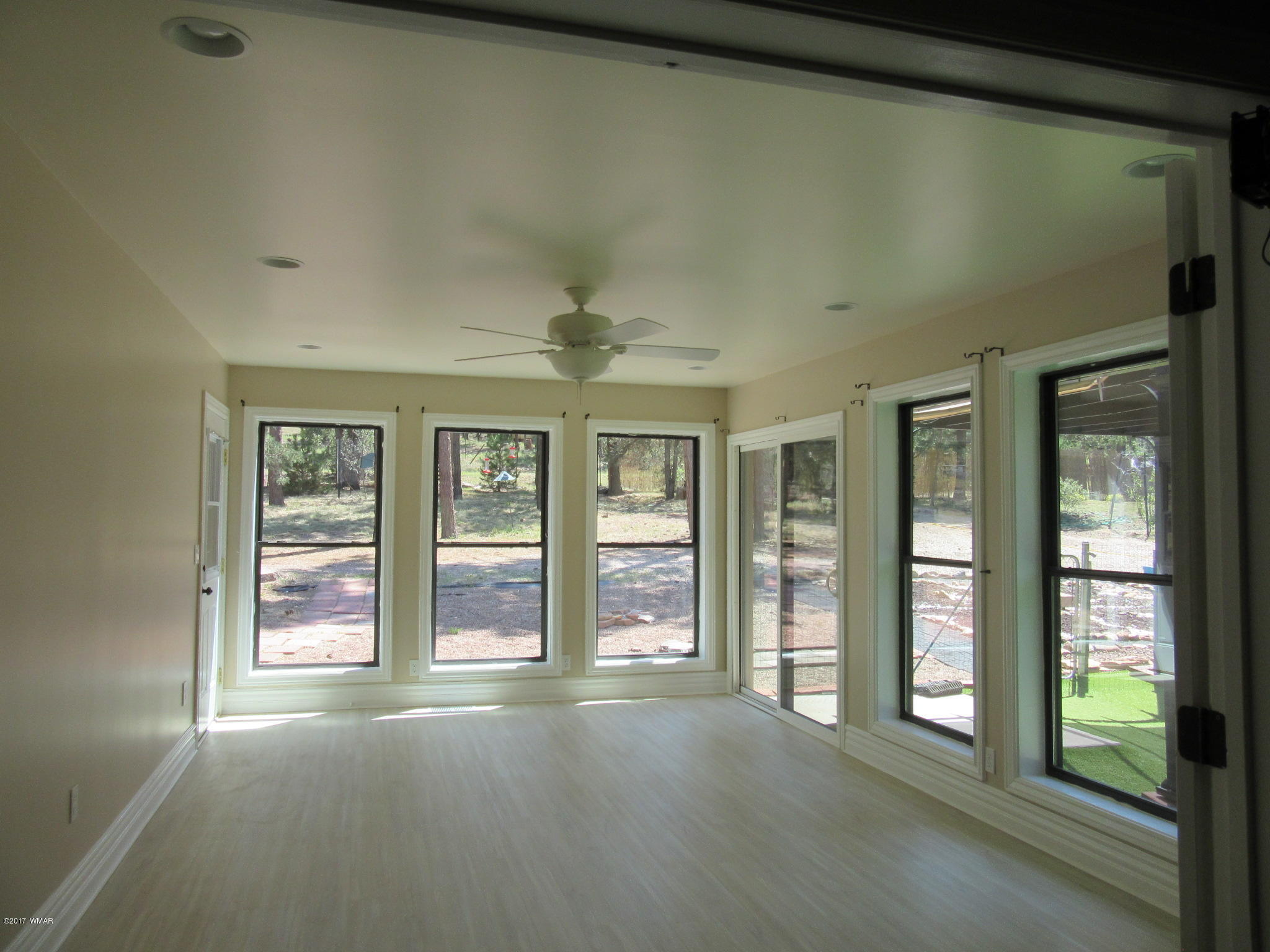 1521 Cardinal Lane Show Low, AZ 85901 - Photo 47 of 64