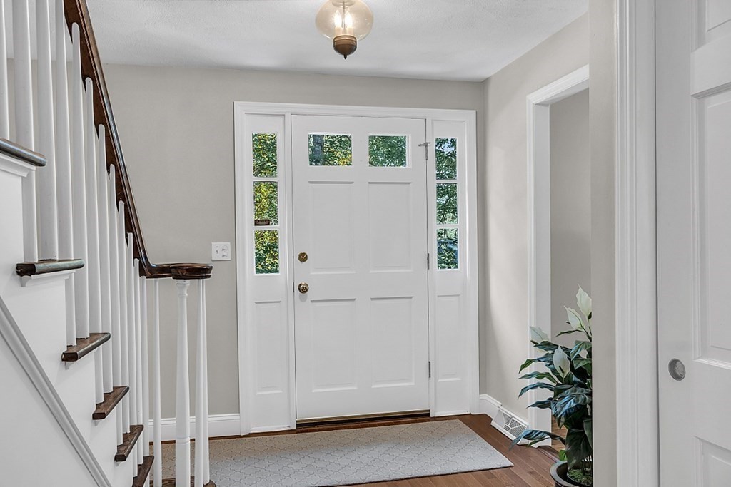 9 Red Coat Road Shrewsbury, MA 01545 - Photo 3 of 42 Gallery Image 3