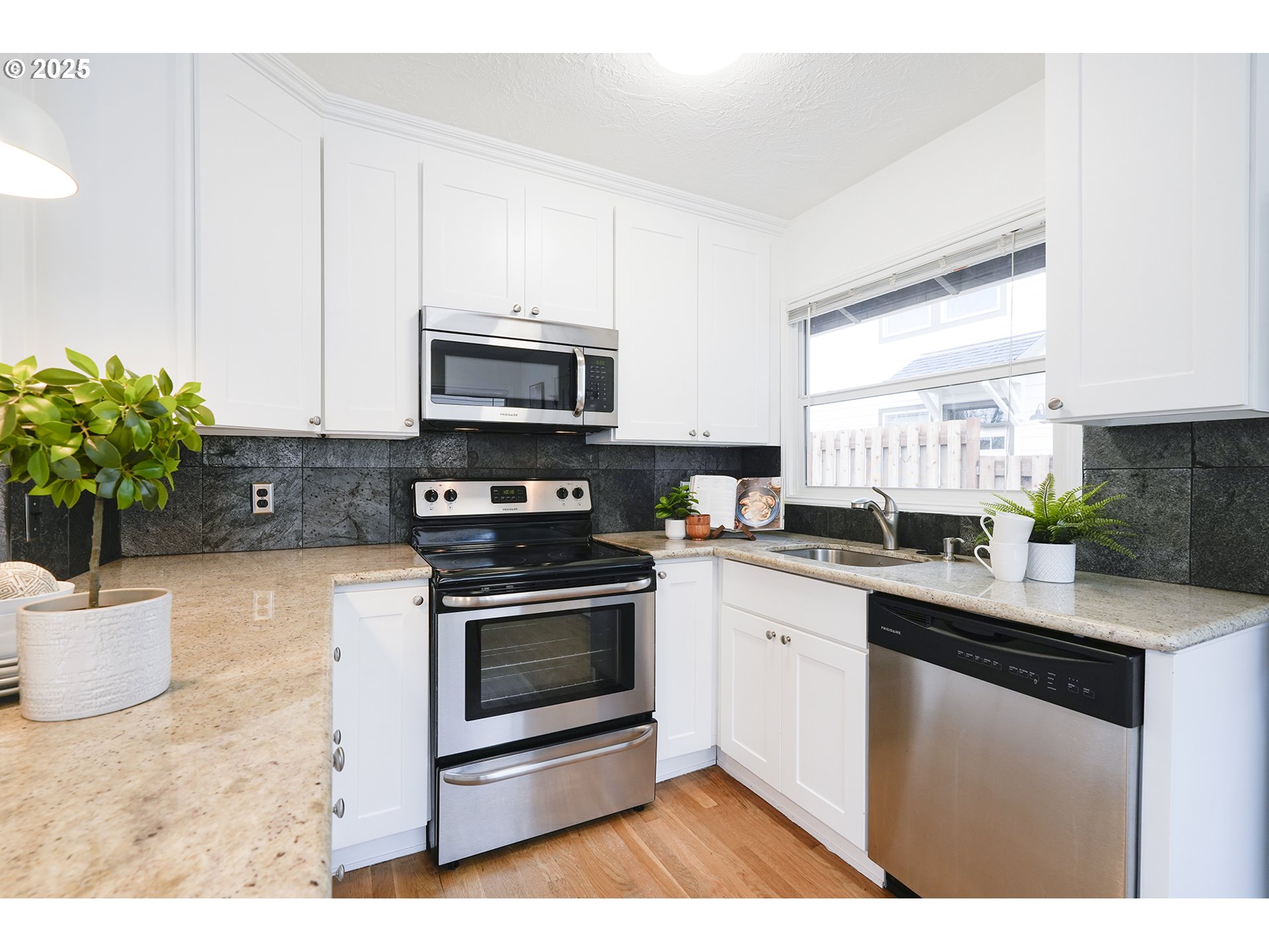 4539 Southeast 97th Avenue Portland, OR 97266 - Photo 8 of 13