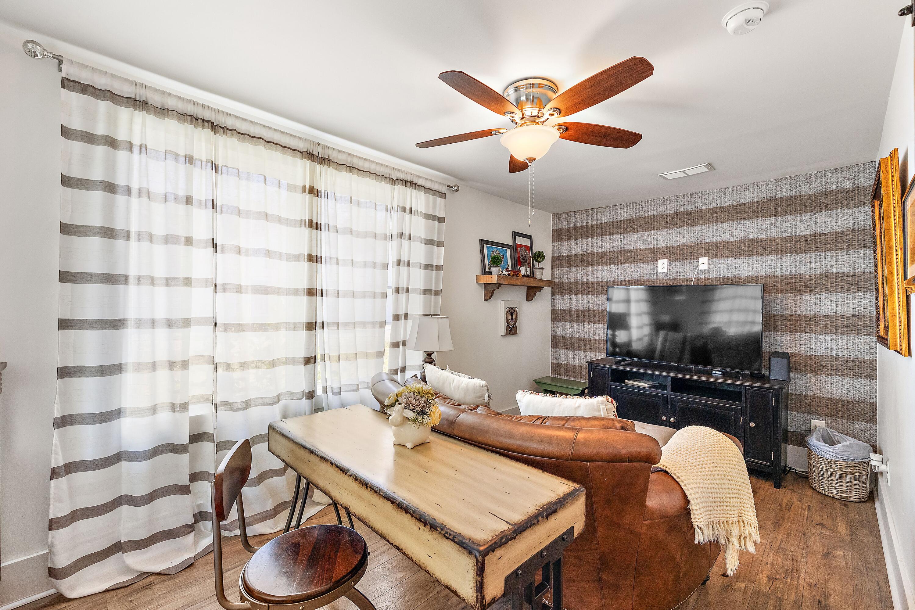 1109 Berkeley Street Hanahan, SC 29410 - Photo 13 of 27 BN0A0235