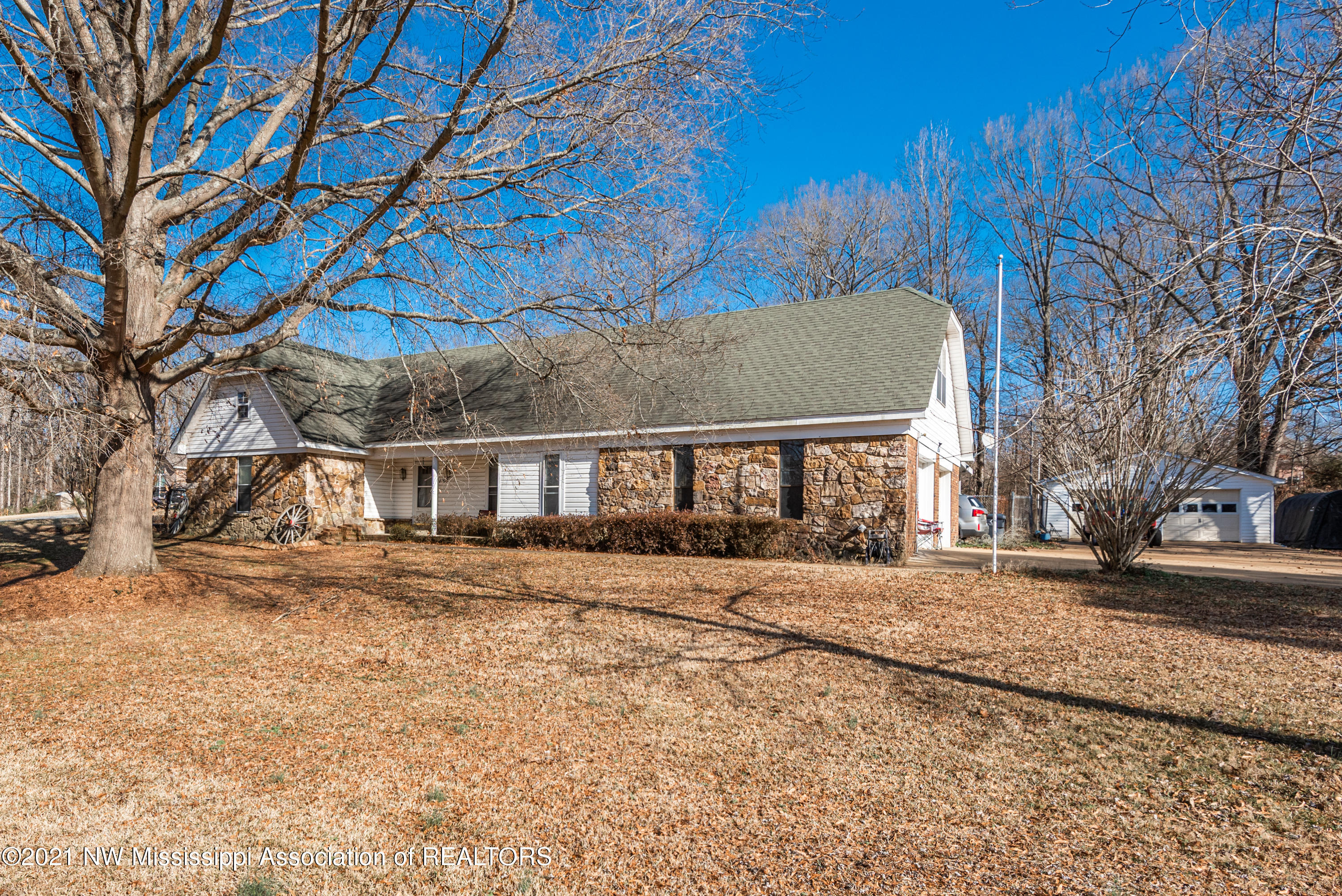 1154 Broady Road Nesbit, MS 38651 - Photo 1 of 16 DSC_3528