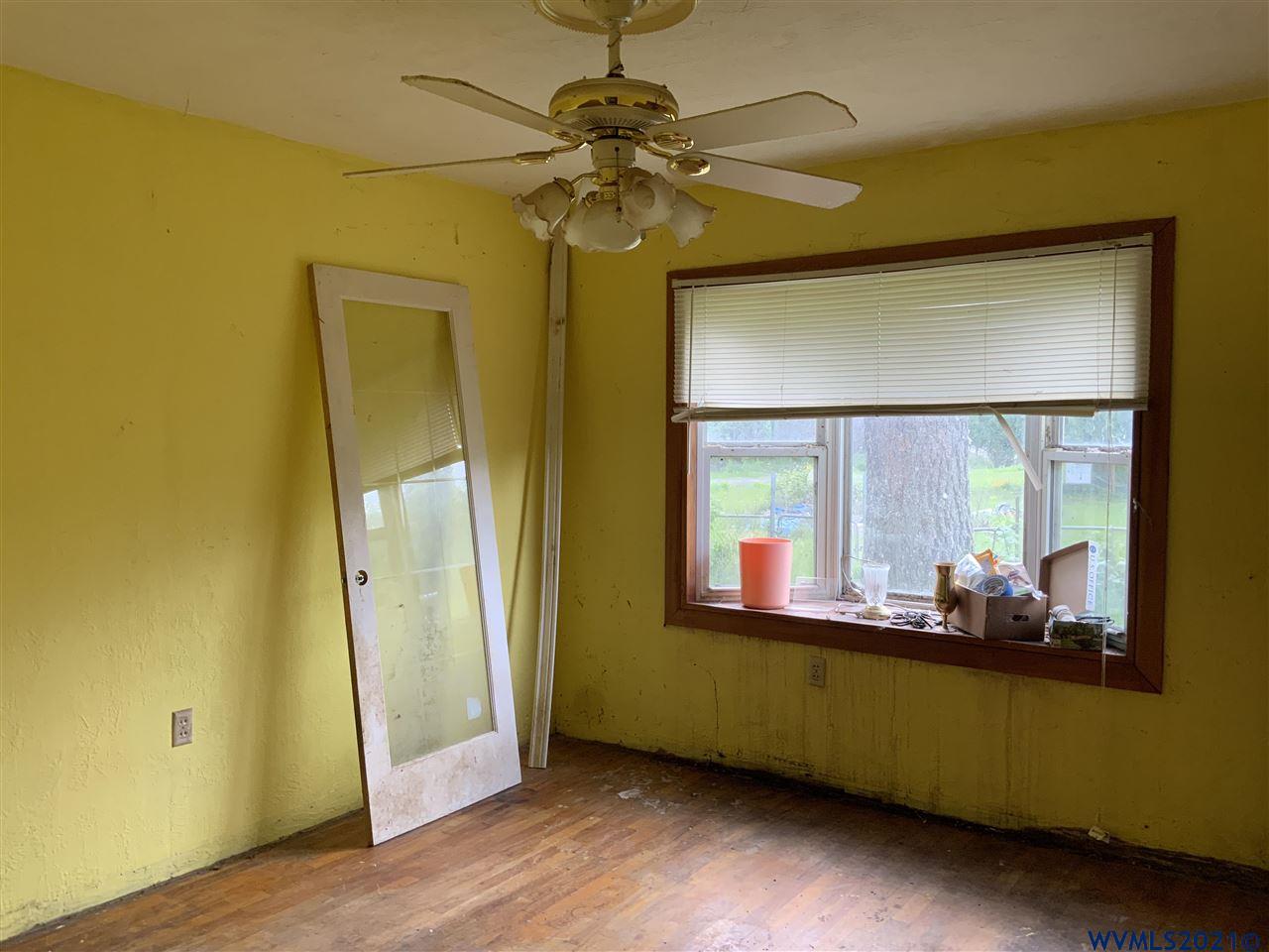 22255 Jennie Road Lyons, OR 97358 - Photo 16 of 27 Gallery Image 16