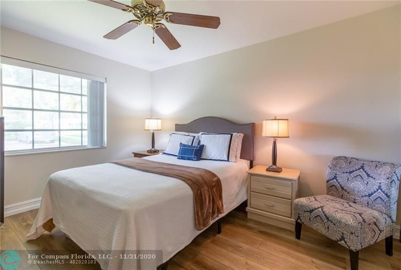 Limetree Condominiums Boynton Beach, FL 33436 - Photo 16 of 45 Villa 252's second bedroom is bright, spacious and perfect for overnight guests!