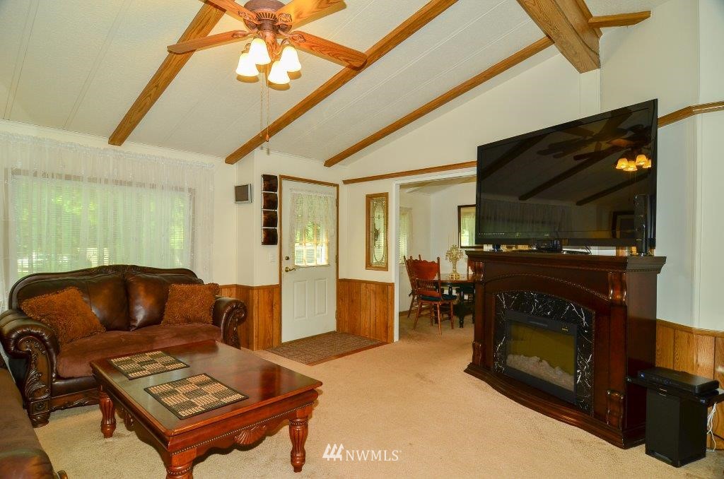 4802 Meridian Road Southeast Olympia, WA 98513 - Photo 11 of 24 Gallery Image 11