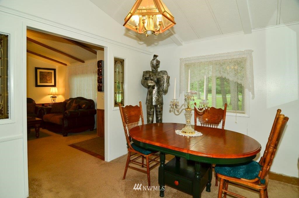 4802 Meridian Road Southeast Olympia, WA 98513 - Photo 4 of 24 Gallery Image 4