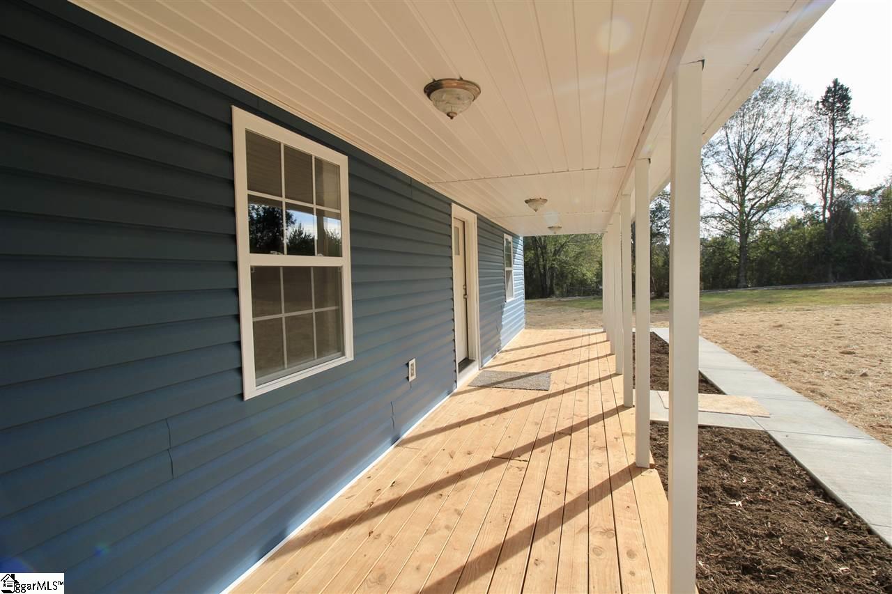 1009 Circle Road Easley, SC 29642 - Photo 3 of 36 Gallery Image 3