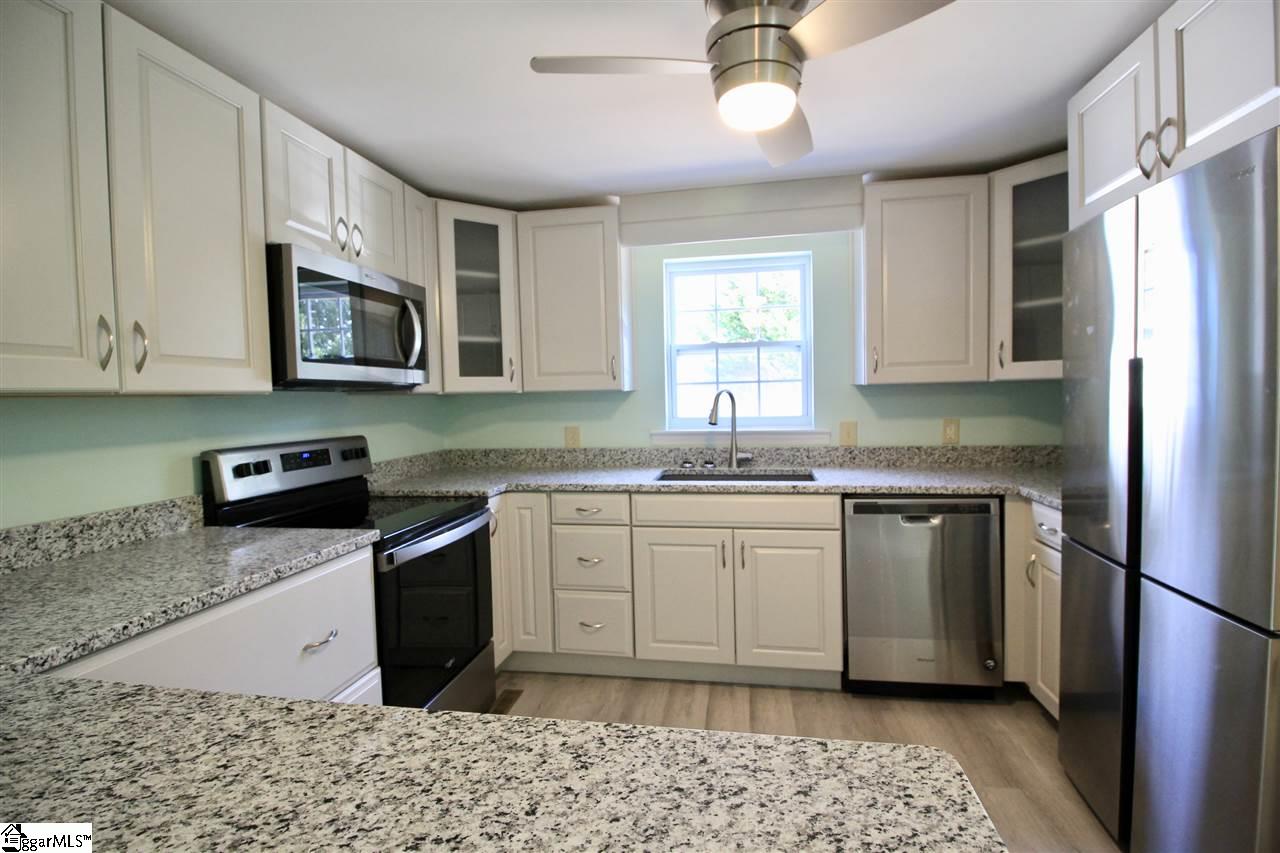 1009 Circle Road Easley, SC 29642 - Photo 5 of 36 Gallery Image 5