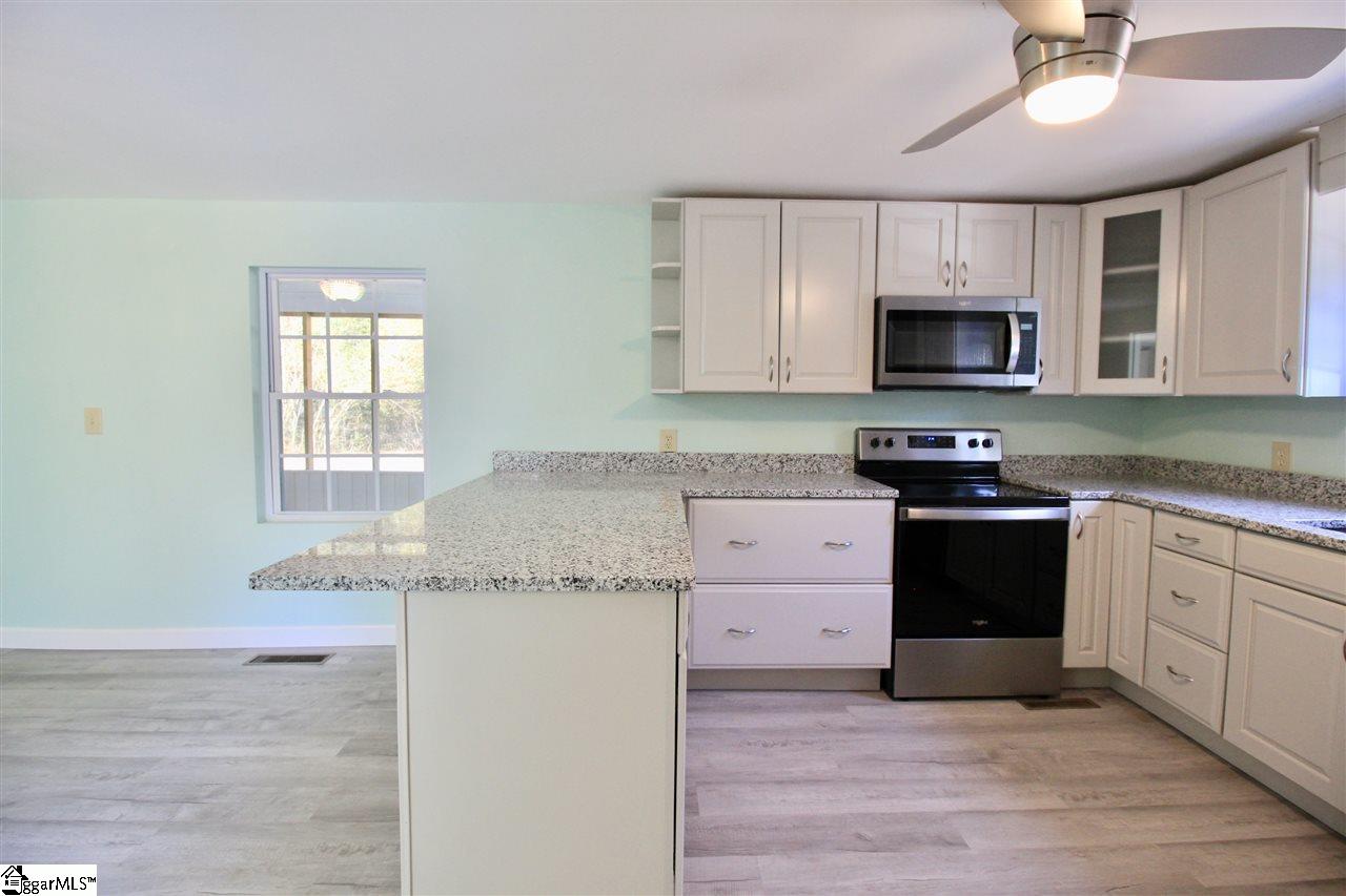 1009 Circle Road Easley, SC 29642 - Photo 7 of 36 Gallery Image 7