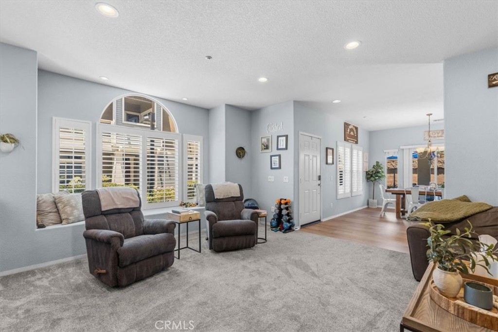 4939 Plumtree Court Riverside, CA 92504 - Photo 6 of 40