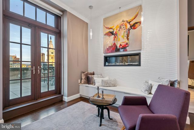 $2,100,000 | 1600 Arch Street, Unit 1917, Philadelphia, PA 19103