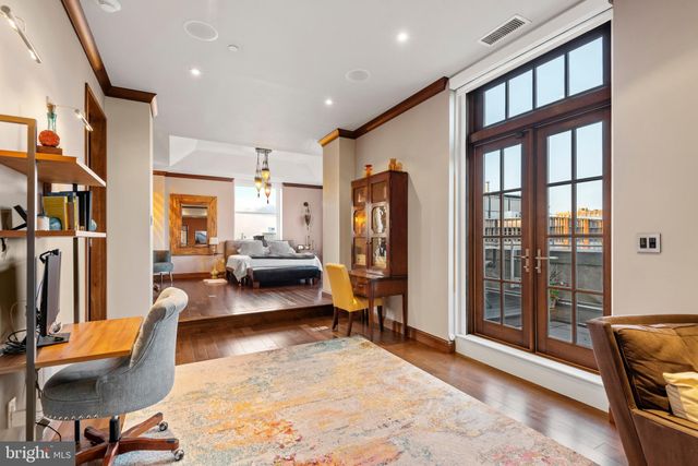 $2,100,000 | 1600 Arch Street, Unit 1917, Philadelphia, PA 19103