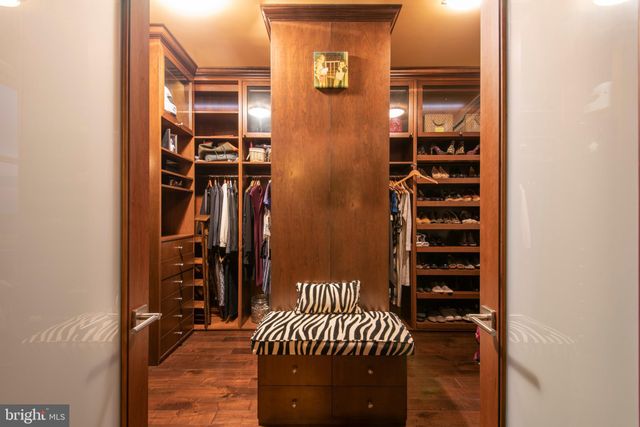 $2,100,000 | 1600 Arch Street, Unit 1917, Philadelphia, PA 19103