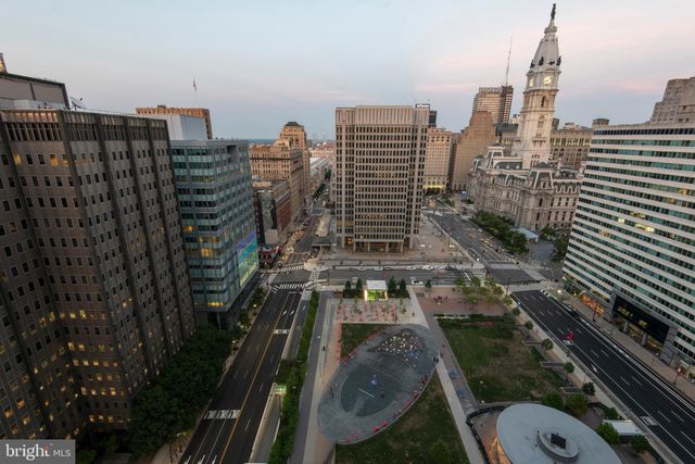 $2,100,000 | 1600 Arch Street, Unit 1917, Philadelphia, PA 19103